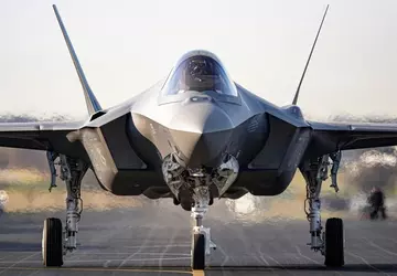 Niemcy nie zrezygnują z zakupu myśliwców ...