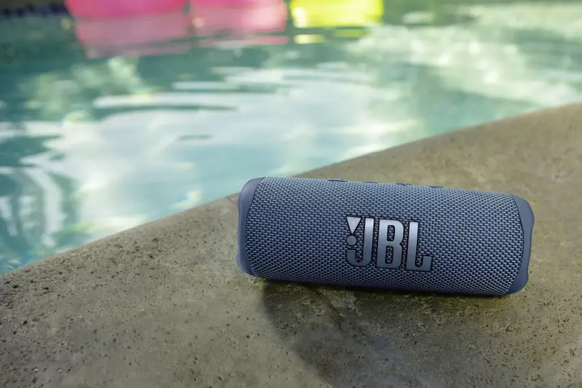 JBL Flip 6: Bezprzewodowy głośnik z ochroną IP67, Bluetooth 5.1 i do 12 godzin pracy na baterii za 130 dolarów