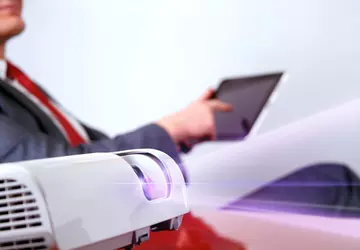 Najlepszy Przenośny Projektor do Prezentacji