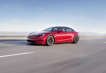 Tesla Model S uczestnicząca w śmiertelnym ...