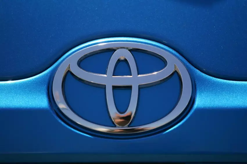 Pony.ai i Toyota nawiązują współpracę w celu produkcji zrobotyzowanych taksówek w Chinach