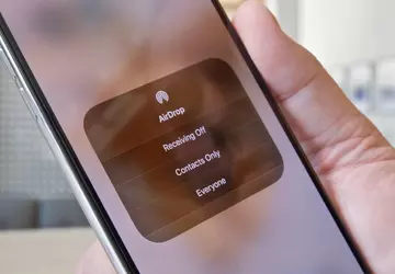 Apple ogranicza funkcję AirDrop w iPhone ...