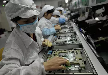 Foxconn zmniejsza produkcję Android smartphonów:A Jak ...