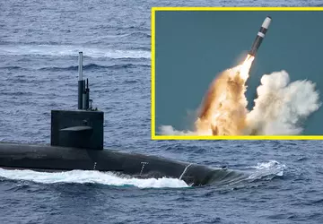 USS Maine z 20 pociskami Trident ...