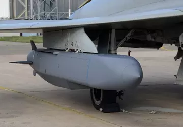 Bloomberg: Wielka Brytania potajemnie przekazuje Ukrainie ...