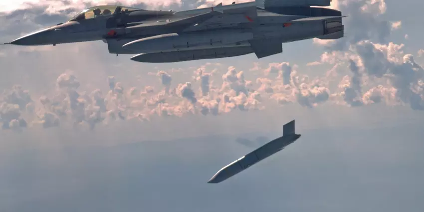 Reuters: USA mogą ogłosić dostawy pocisków dalekiego zasięgu AGM-158 JASSM do Ukrainy jesienią tego roku