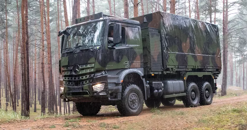 Daimler Truck otrzymał dużą zamówienie od Bundeswehry na ciężarówki Mercedes Arocs