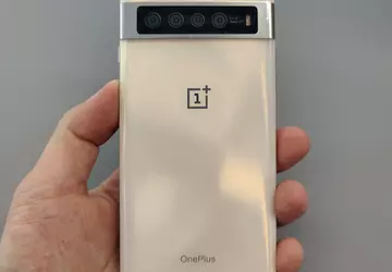 Projektant ujawnia prototyp OnePlus 7 o ...