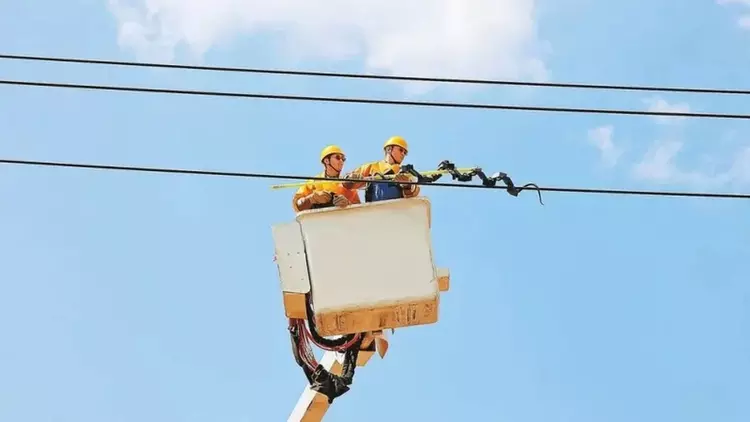 Robotyczne węże kontrolują chińskie linie energetyczne: ...