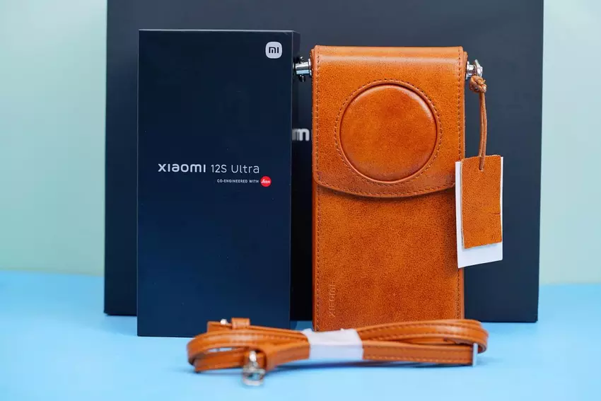 Chińczycy wyprzedali wszystkie smartfony Xiaomi 12S Ultra w najtańszej modyfikacji za 900 dolarów w kilka godzin