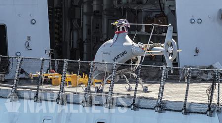 Francuska marynarka wojenna rozpoczęła testy bezzałogowego śmigłowca VSR700 na fregacie klasy Aquitaine Provence