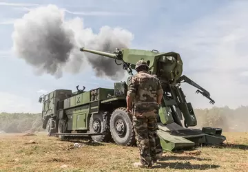 Francuskie samobieżne instalacje artyleryjskie CAESAR będą ...