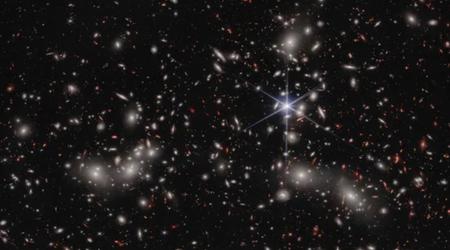 Teleskop kosmiczny JSWT odkrył dwie niemożliwe starożytne galaktyki, które nie powinny istnieć.