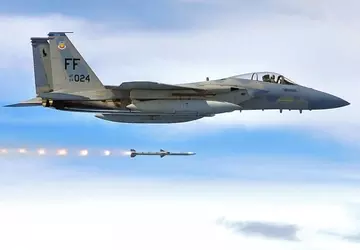 Raytheon otrzyma 1,15 mld USD na ...