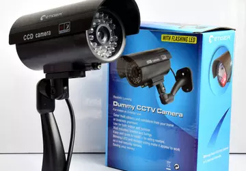 Ochrona pasywna: fałszywa kamera monitorująca za ...