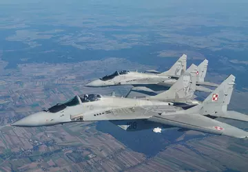 Polska przekazuje Ukrainie 14 radzieckich myśliwców ...