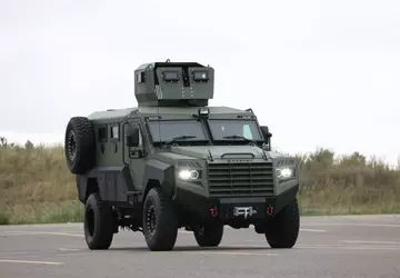 Kanadyjski producent pojazdów opancerzonych Roshel dostarcza ...