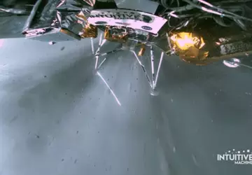 Statek kosmiczny Odysseus został uszkodzony na ...