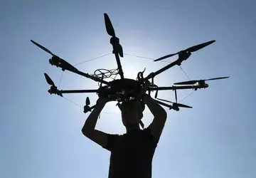 Zwiad lotniczy pokazał, jak ukraiński dron ...