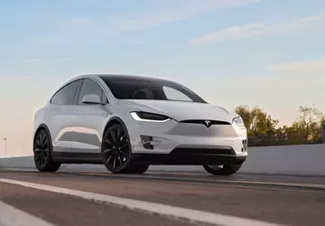 Tesla zmuszona do wycofania prawie 12.000 ...