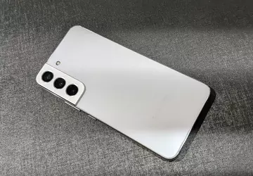 Galaxy S22 otrzymuje aktualizację zabezpieczeń ze ...