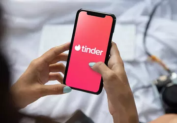 Tinder wprowadza obowiązkową weryfikację twarzy Face ...