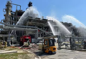 Rosyjska fabryka oleju ojca chrzestnego Putina ...