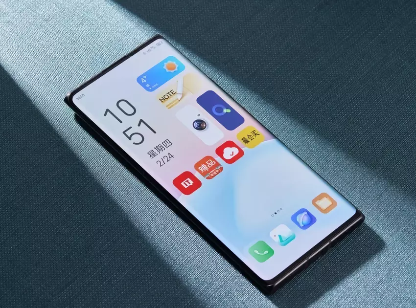 ZTE Axon 40 z kamerą podekranową zostanie zaprezentowany 9 maja