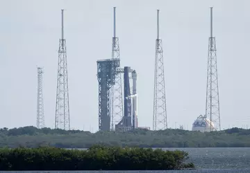 Boeing przełożył pierwszy załogowy lot statku ...