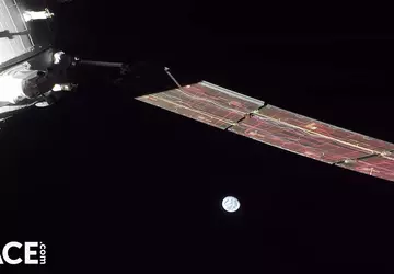 Sonda kosmiczna Orion pokazuje spektakularny wschód ...