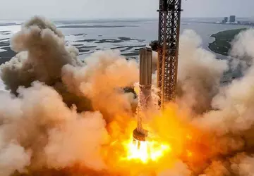 SpaceX odpala test 11 silników najpotężniejszej ...