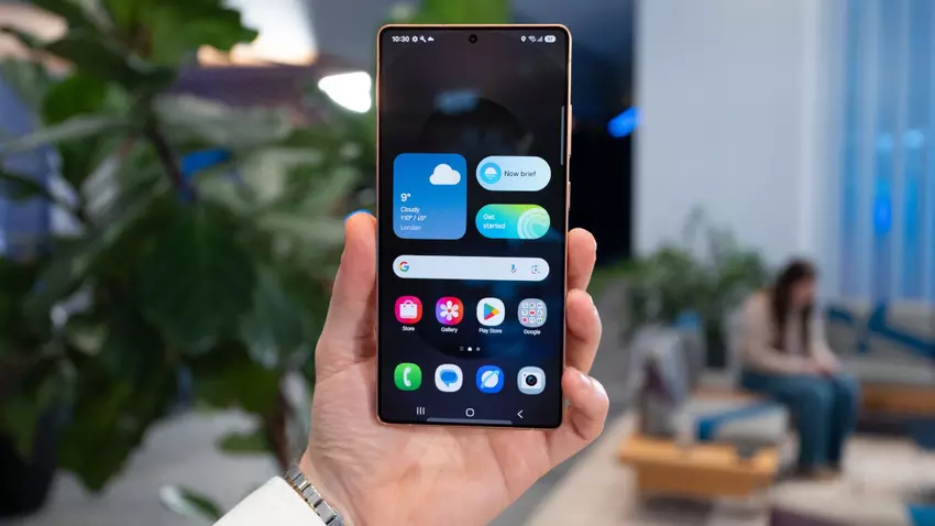 Samsung nie wydaje się wypuszczać nowego ciemnego koloru dla Galaxy S25 Ultra