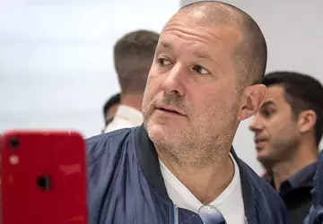 Jony Ive i Sam Altman pracują ...