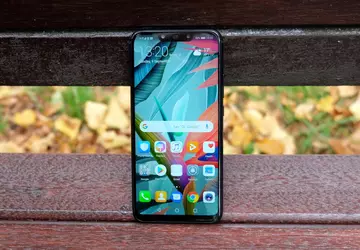 Huawei Mate 20 Lite zaczął otrzymywać ...