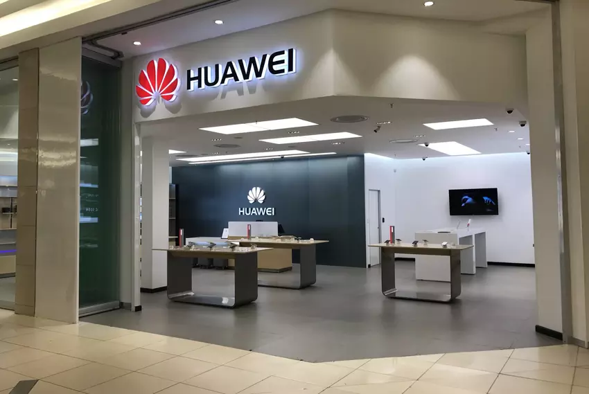 Media: Huawei wznowił dostawy smartfonów i innych gadżetów do Rosji. Sam Huawei nadal milczy