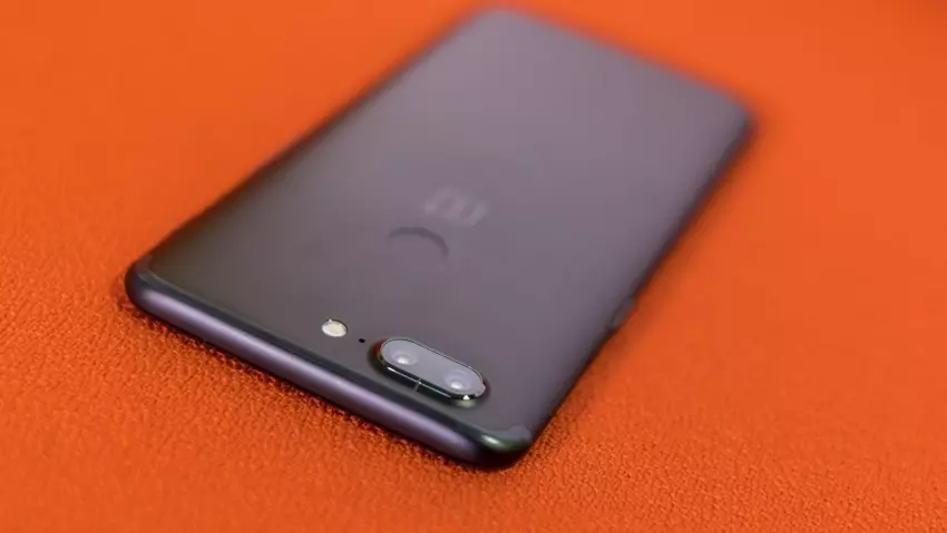 OnePlus 5T nie jest już dostępny w sprzedaży w Ameryce Północnej