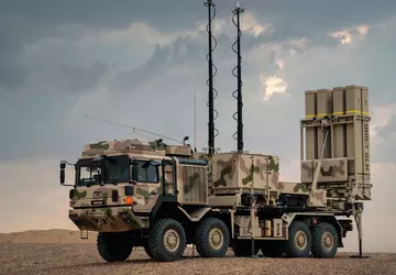 Niemcy przekażą Ukrainie dodatkową baterię rakiet ...