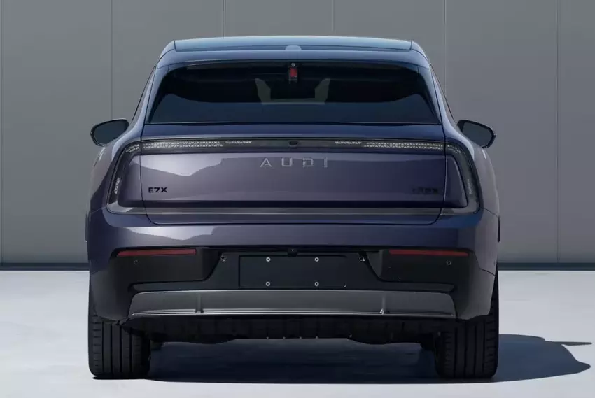 AUDI E7X samochód, widok z przodu