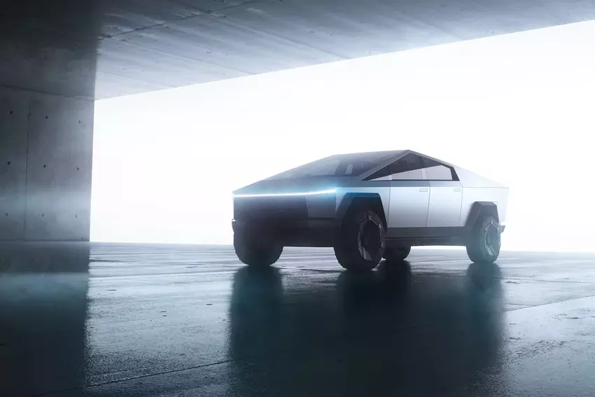 Futurystyczny pickup Tesla Cybertruck zebrał już 250 tysięcy zamówień w przedsprzedaży. Pomimo pęknięcia w szkle
