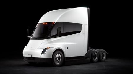 Tesla Semi w ogniu: elektryczna ciężarówka Ilona Muska uczestniczyła w poważnym wypadku w USA