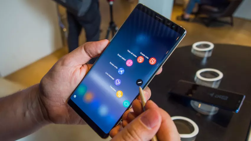 Samsung Galaxy Note 9 "świeci" w Geekbench