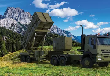 Raytheon otrzymuje 1,225 mld USD na ...
