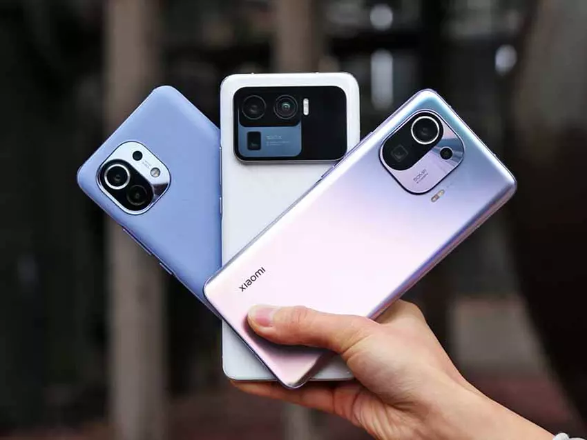 Trzy smartfony Xiaomi zepsuły się po zainstalowaniu Androida 12 - problem może rozwiązać tylko serwis