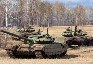 Ukraińskie wojsko zajęło rosyjski czołg T-72B3, ...