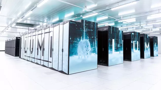 EuroHPC inwestuje 387,8 mln euro w ...