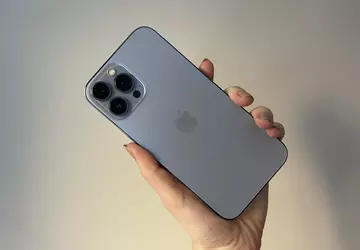 Debiut no-name i anti-premium dla iPhone'a ...