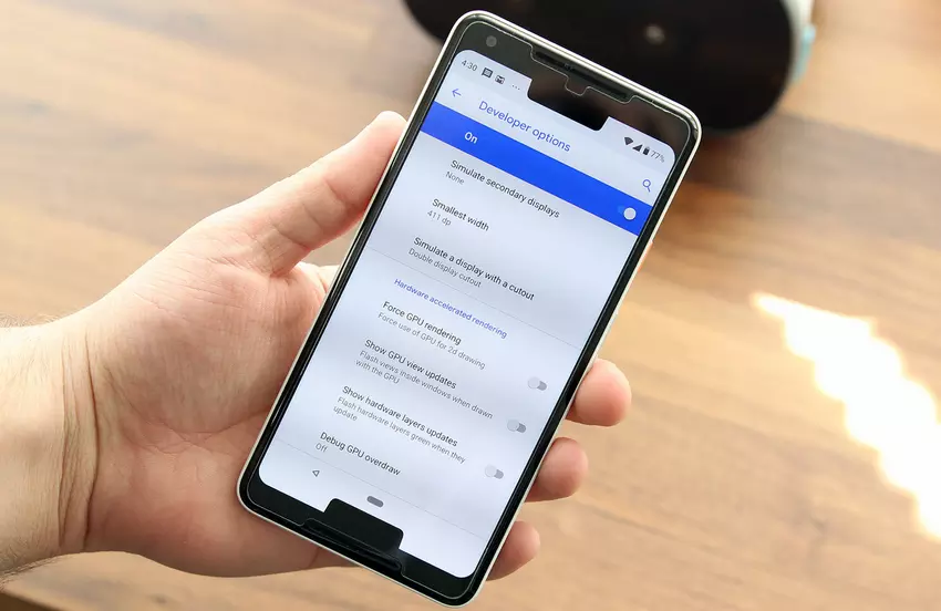 Android P pokazał przyszłość smartfonów z dwoma wycięciami. Nie wygląda bardzo