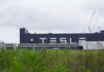 Tesla Gigafactory Shanghai miała 13 miesięcy ...
