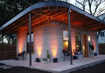 Drukarka 3D drukuje dom w ciągu ...