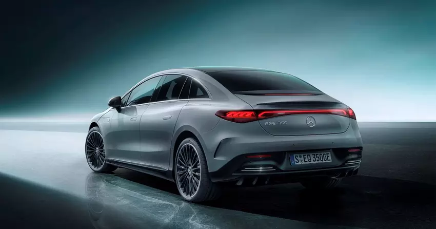 Właściciele elektrycznych pojazdów Mercedes-Benz będą mogli zwiększyć moc silnika o 20-24% dzięki abonamentowi Acceleration Increase kosztującemu 1200 dolarów rocznie